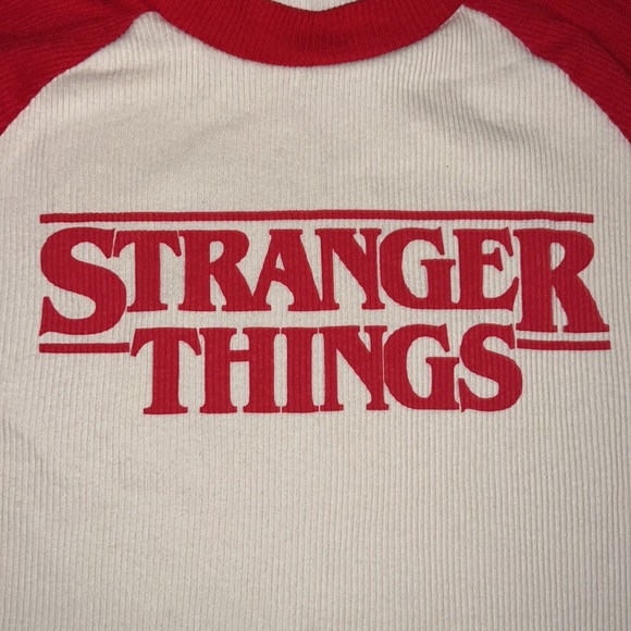 H&M X Stranger Things Long Sleeve - Picture 2 of 3